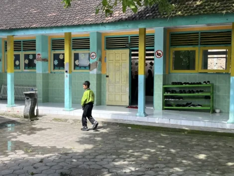 Aktivitas SDN Tlogo 2 Blitar (foto: suarajatimpost)